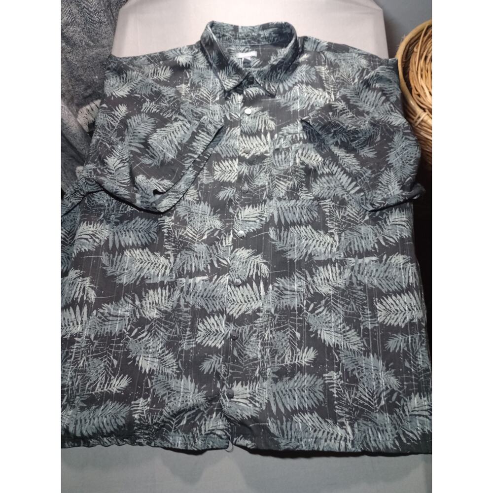 Van Heusen Short Sleeve Button Down Shirt Men's Size 3XL